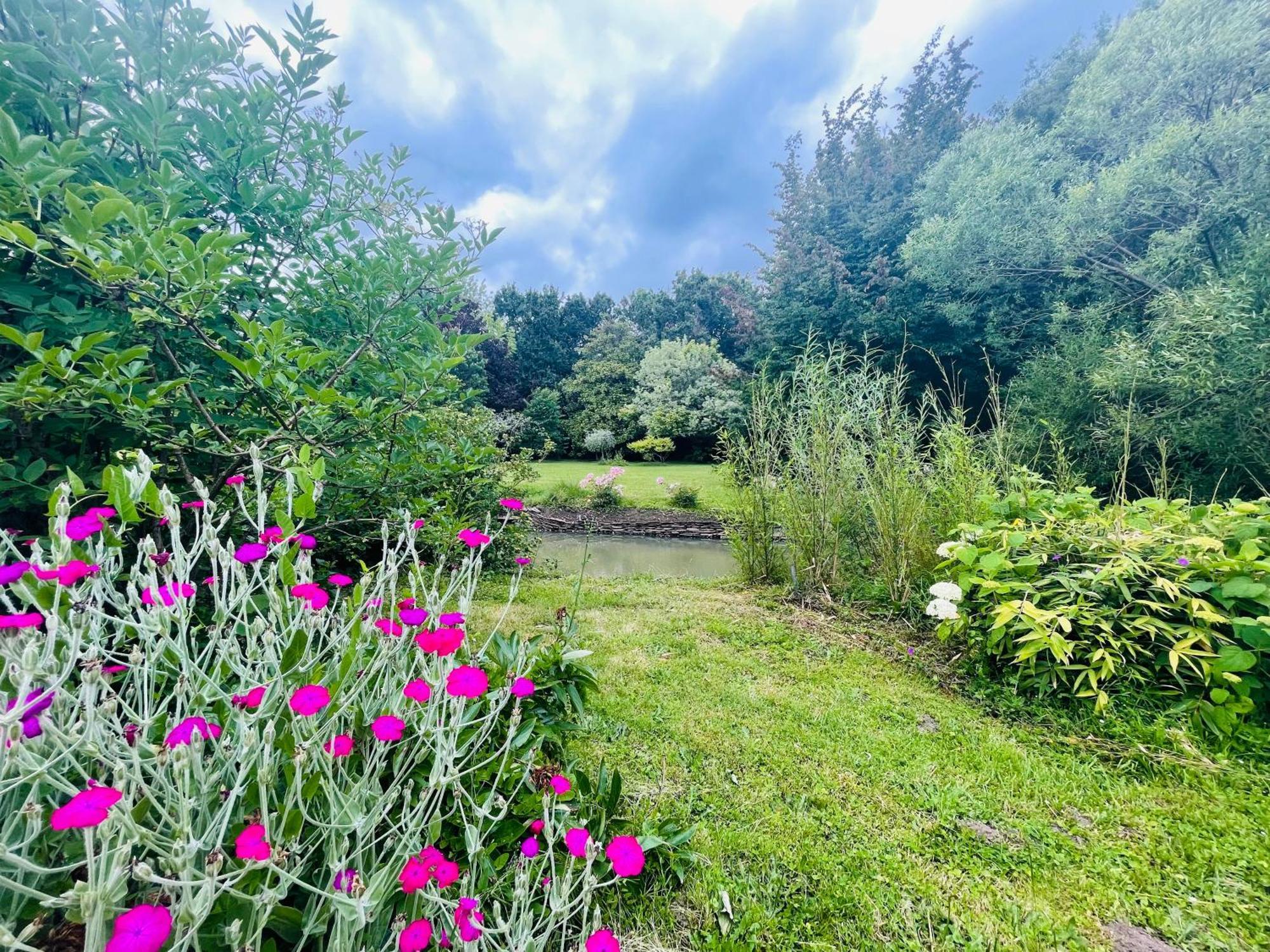 Villa Domaine Jeanne De Laval à La Bohalle Extérieur photo